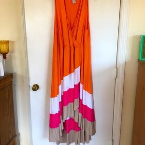 Sleeveless maxi dress